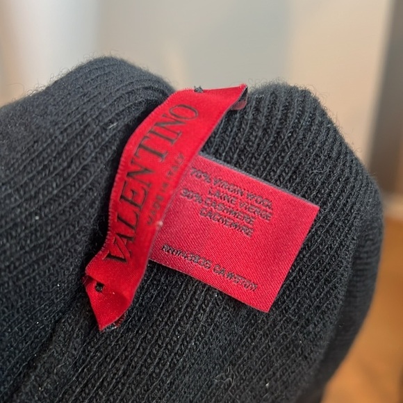 Valentino Black Valentino Garavani VLTN Beanie Virgin Wool Cashmere - Picture 5 of 6